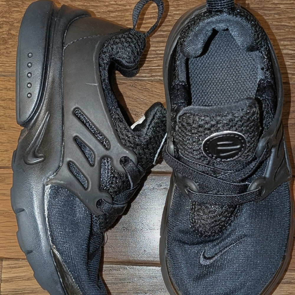 Nike Black Kids Sneakers